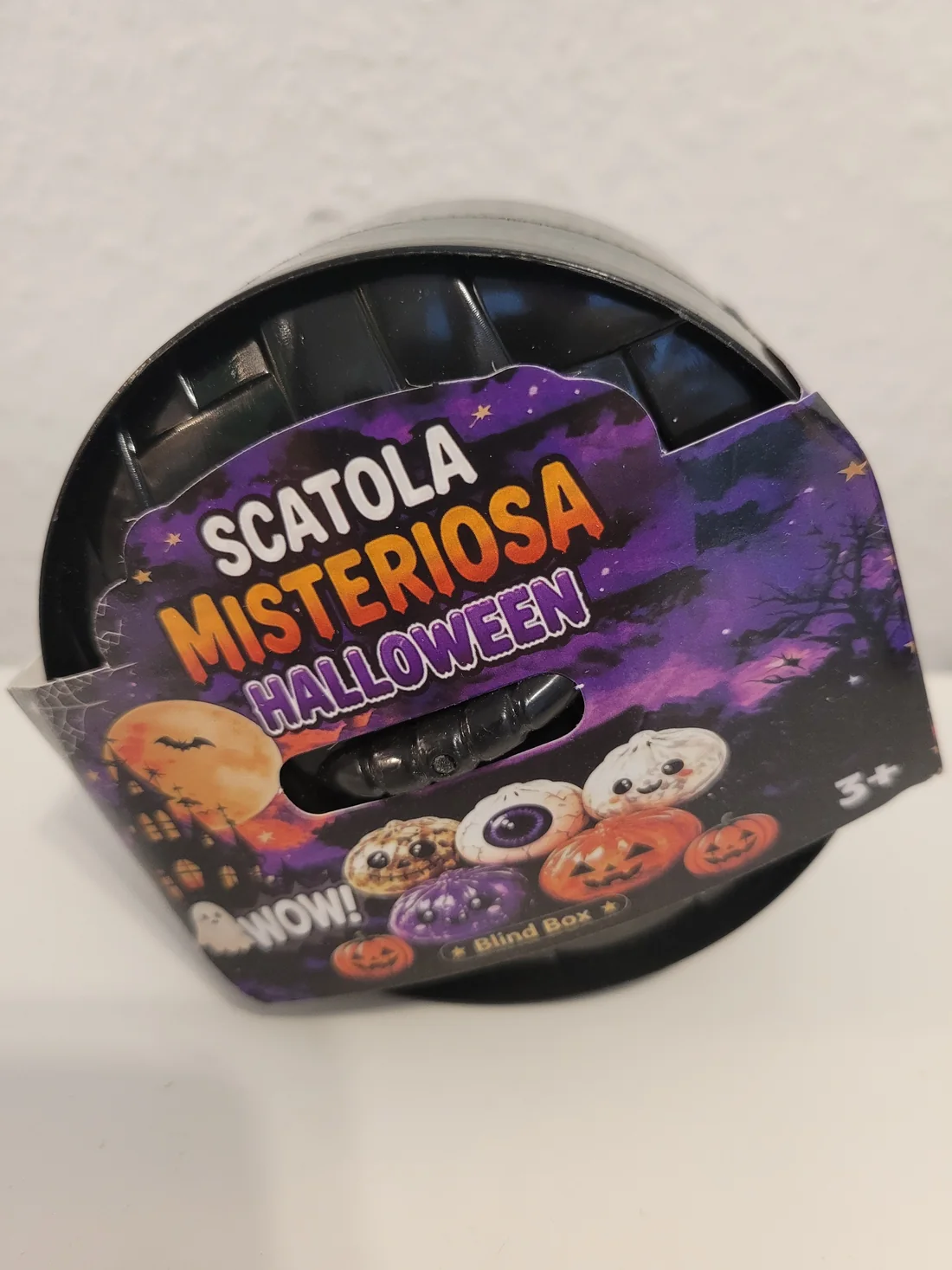 Halloween-Überraschungsdose aus unserem Automaten